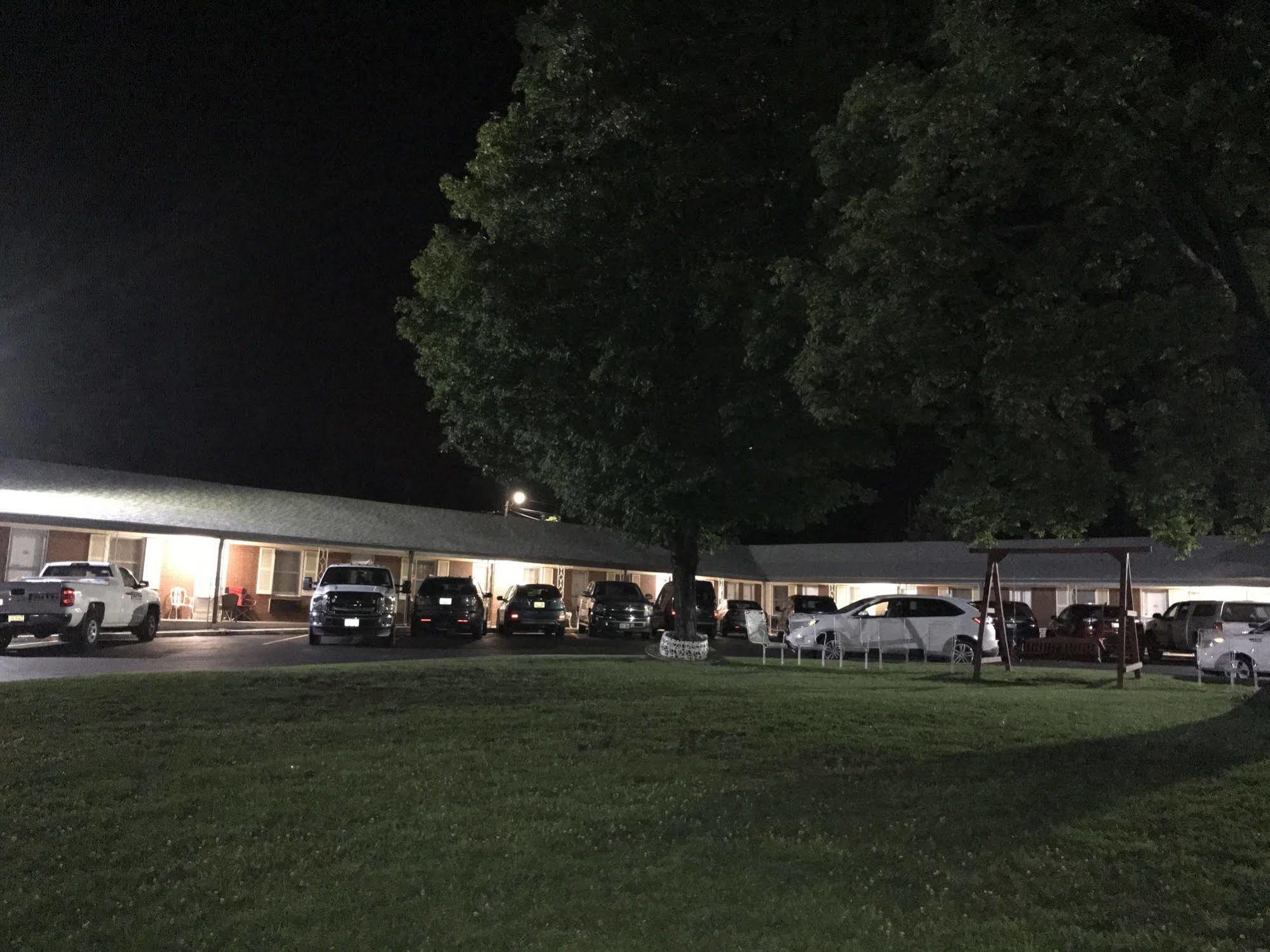 Old Kentucky Home Motel 巴兹敦 外观 照片